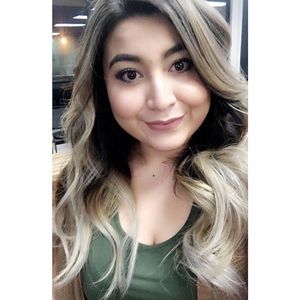 Meet your Posher, Devan